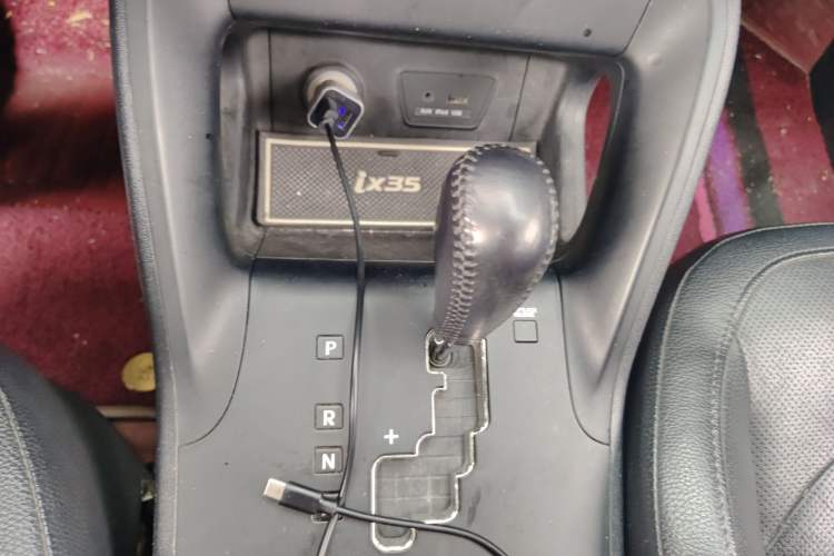 Used Hyundai ix35 2015 2.0L Automatic 2WD Smart Type China IV