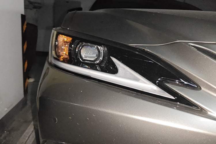 Used Lexus ES 2021 200 Excellence Edition