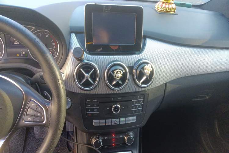 Used Mercedes-Benz B-Class 2015 B 200 Sport Edition
