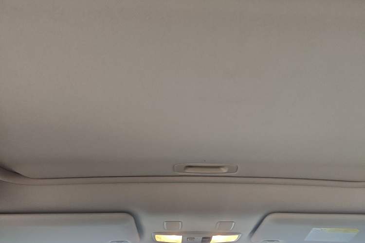 Used Mitsubishi Outlander 2021 2.0L Two-Wheel Drive Comfort Edition 5 Seats Headliner