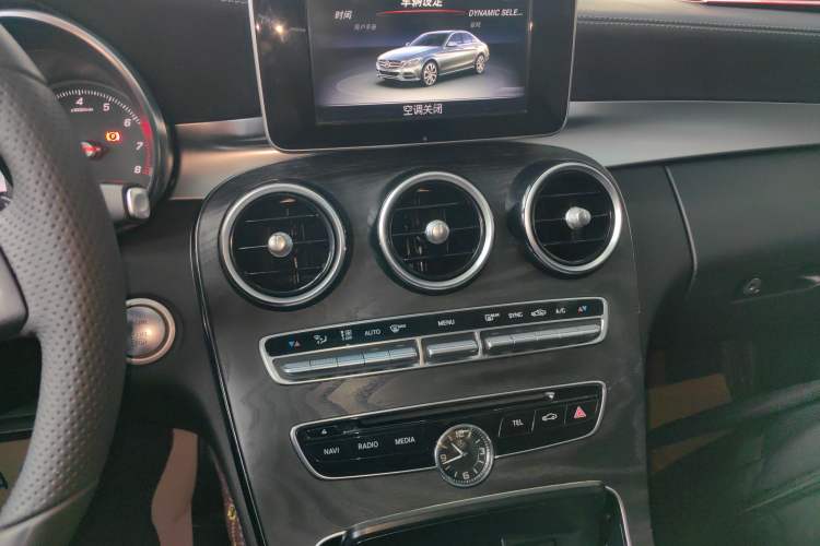 Used Mercedes-Benz C-Class 2016 C 200 L Sport Edition Audio And AC Panel