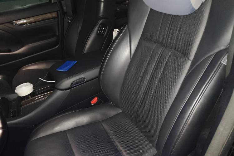 Used Toyota Alphard 2018 Revised Version 3.5L Premium Edition