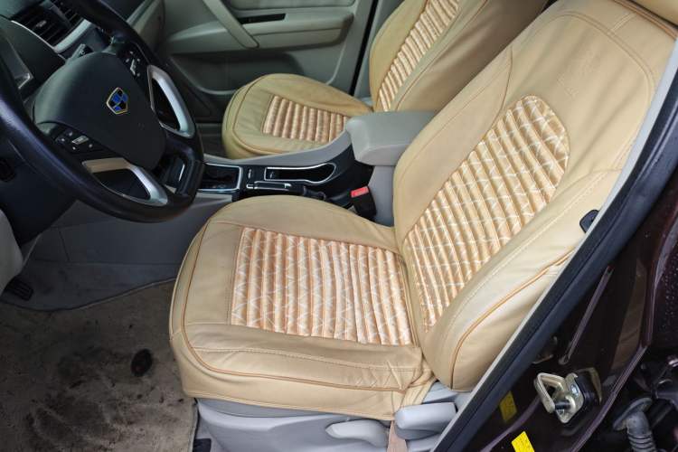 Used Geely Auto Emgrand 2014 Sedan 1.5L CVT Elite Model
