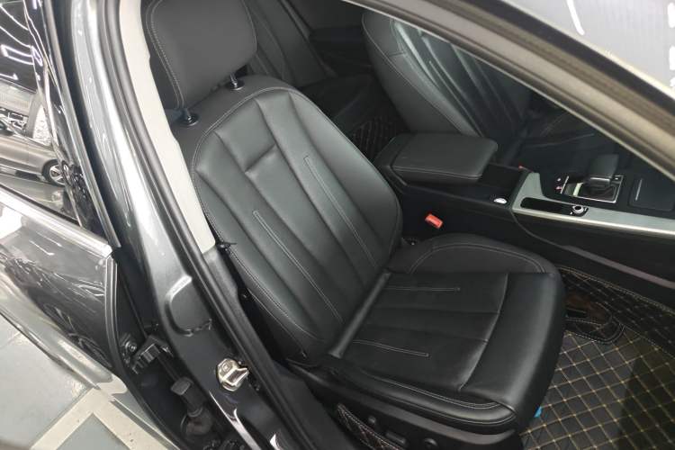 Used Audi A4L 2022 40 TFSI Luxury Prestige Edition
