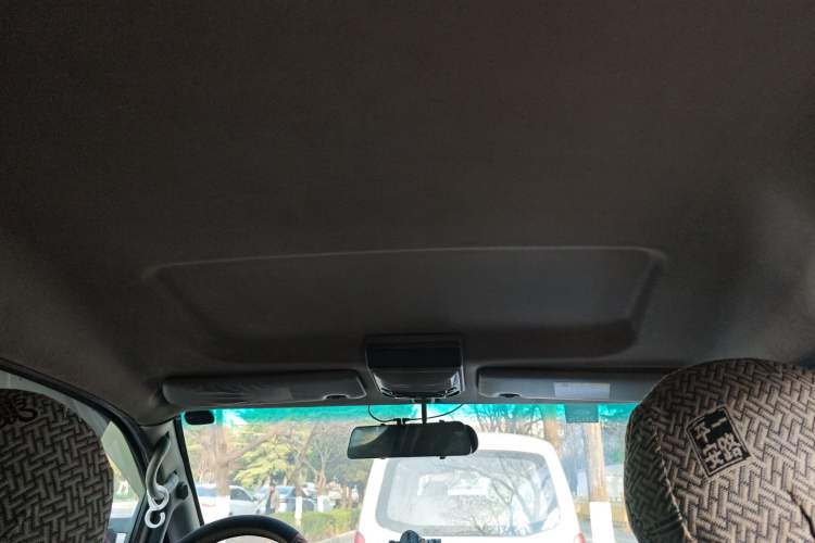 Used FORTHING Lingzhi 2017 M3L 1.6L 7-Seater Comfort Model