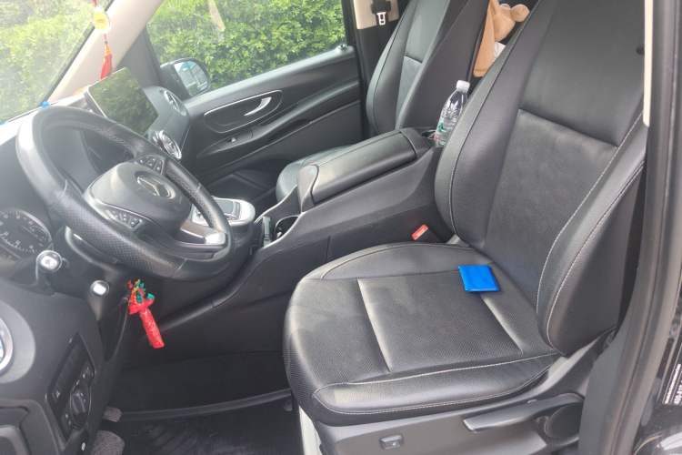 Used Mercedes-Benz Vito 2018 2.0T Business Version China V Emission Standard Left Front Seat