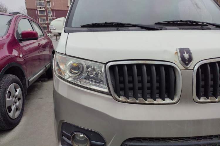 Used Jinbei New Hiace X30L 2018 1.5L Box Truck Wealth Edition DLCG14 Right Front Headlight