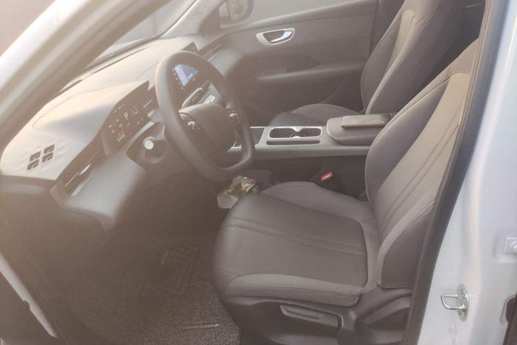 Used Roewe D6 2025 450 km Premium Edition