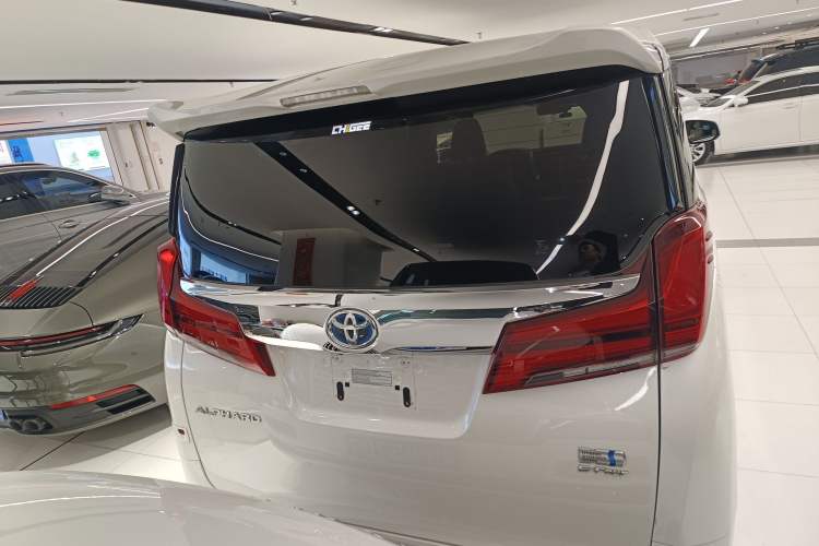 Used Toyota Alphard 2019 Dual-Engine 2.5L Luxury Edition
