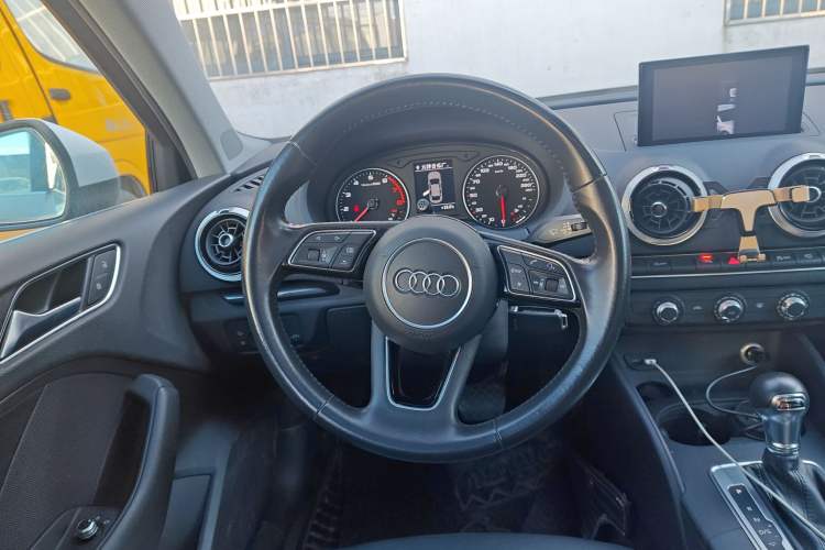 Used Audi A3 2019 Limousine 35 TFSI Fashion Edition China VI Emission Standard