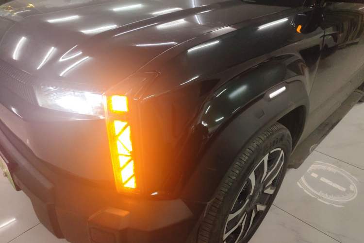 Used iCAR 03 2024 501km Four-wheel Drive Long-Range Advanced Version
