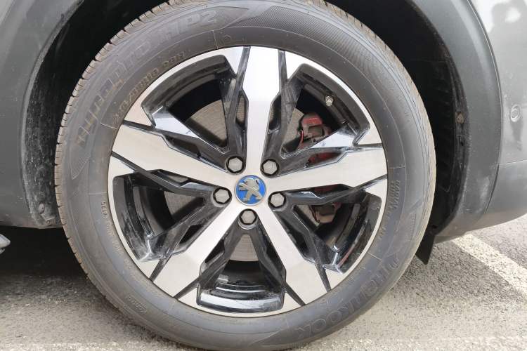 Used Peugeot 4008 2017 380THP Luxury Edition Right Front Wheel Hub