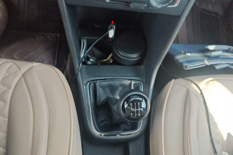 Used Volkswagen Jetta 2013 1.6L Manual Comfort Model