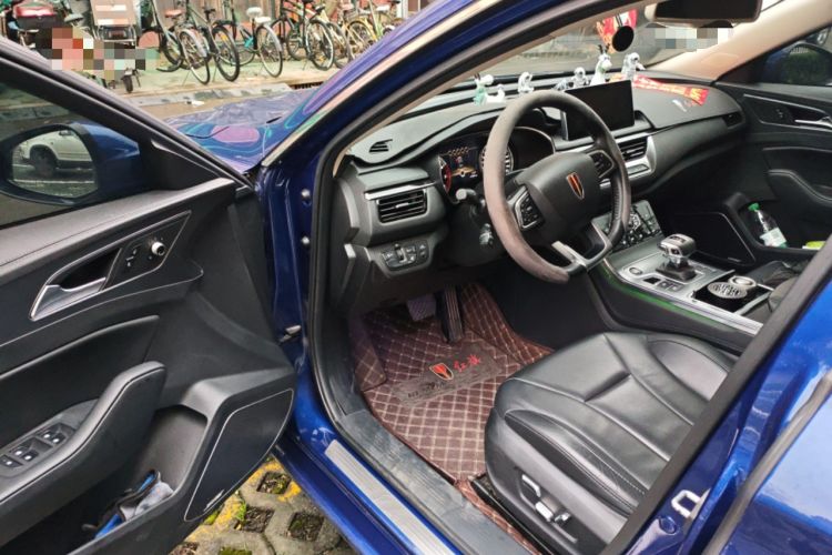 Used Hongqi H5 2022 Classic Model 1.8T Automatic Smart Connect Flagship Edition Driver Seat