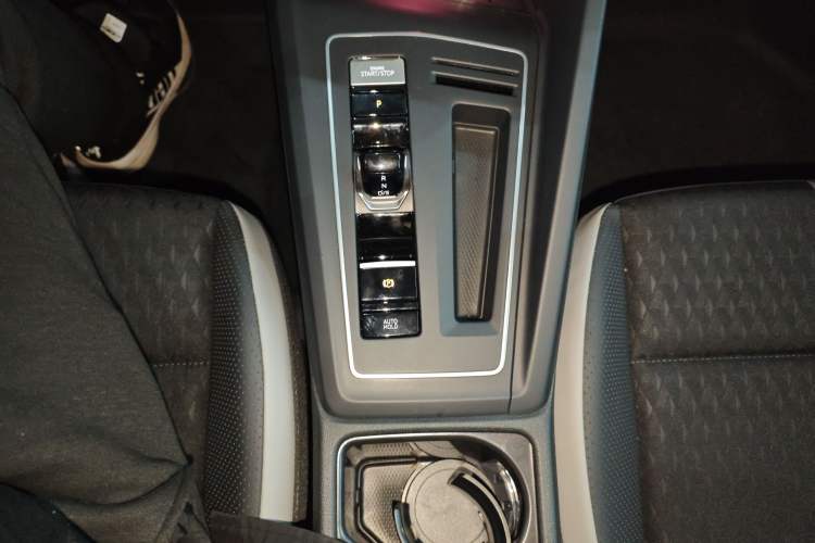 Used Volkswagen Golf 2026 300TSI Pro
