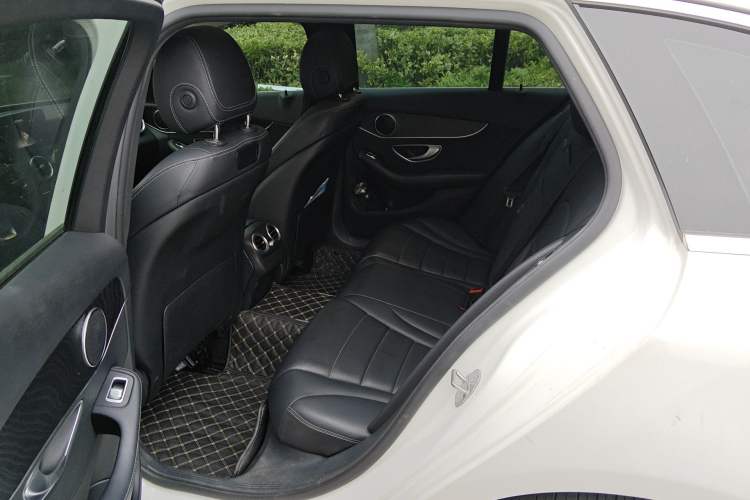 Used Mercedes-Benz C-Class 2017 C 200 station wagon Left Rear Seat