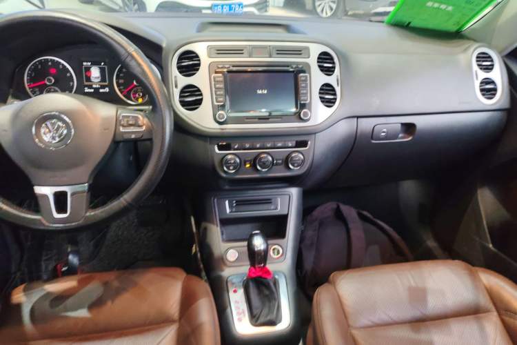 Used Volkswagen Tiguan L 2015 1.8TSI Automatic All-Wheel-Drive Luxury Model