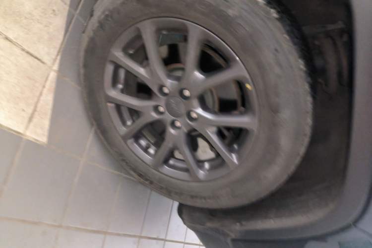 Used Jeep Cherokee 2020 2.0L Two-Wheel Drive Classic Sports Edition
