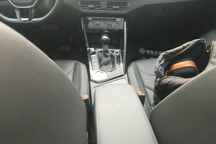 Used Volkswagen Tayron 2019 330TSI Two-Wheel Drive Luxury Model China VI Standard