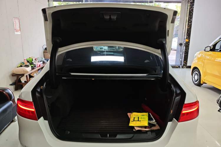 Used Jaguar XEL 2018 2.0T 200 PS Premium Edition
