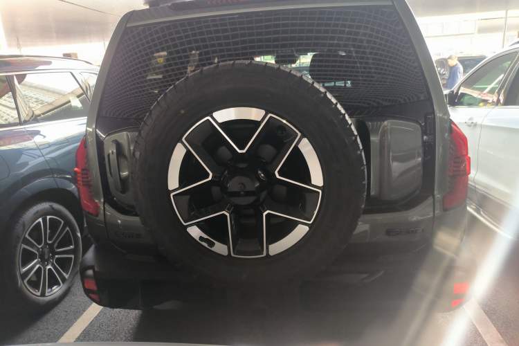 Used Deepal G318 2024 Four-Wheel-Drive Air Suspension Model