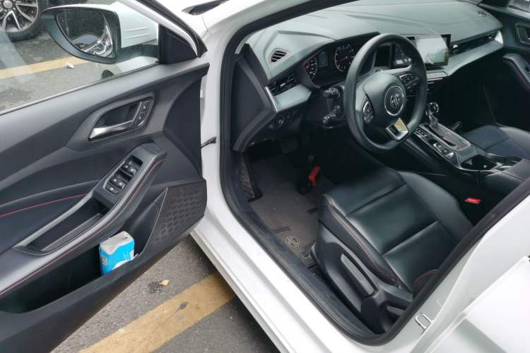 Used MG 5 2022 180 DVVT CVT Youth Style Edition
