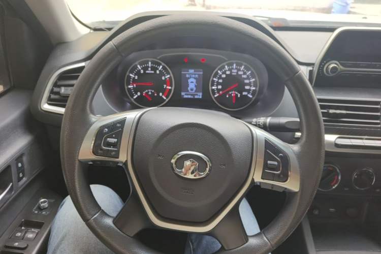 Used Great Wall Wingle 7 2022 2.0T Gasoline Two-Wheel Drive Value Edition Big Double GW4C20B Steering Wheel