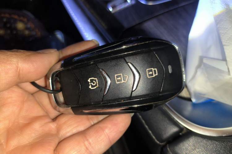 Used Landian E5 2023 1.5L DE-i 100KM Comfort Edition 7-Seater