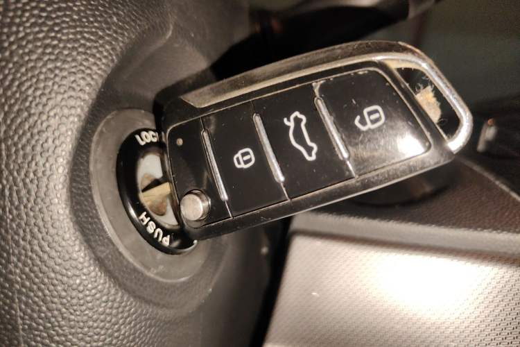 Used JAC Refine S5 2015 1.5T Manual Comfort Model
