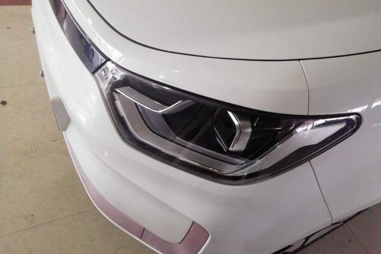 Used SOL E10X 2021 302 km Range Luxury Version 31.4 kWh