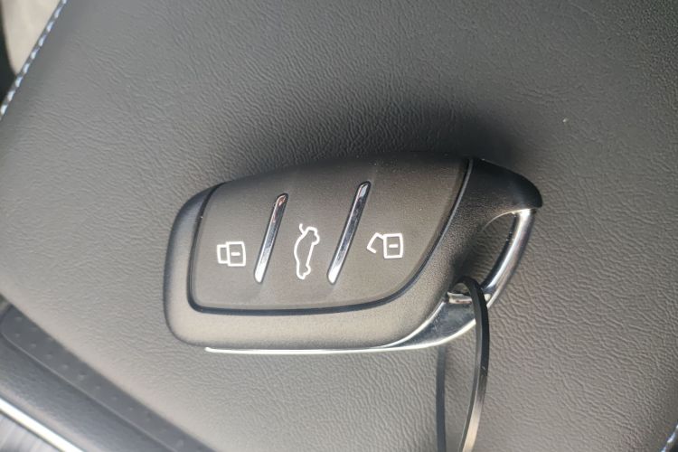 Used Roewe RX5 2025 PLUS 330TGI Automatic Trendsetting Smart Edition Vehicle Key