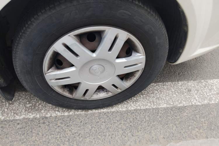 Used Buick Excelle 2013 1.5L Automatic Classic Model
