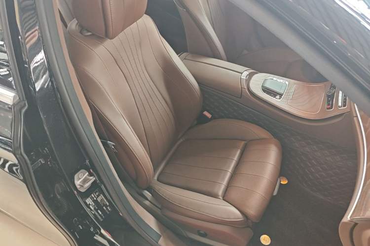 Used Mercedes-Benz E-Class 2022 Second Facelift E 260 L
