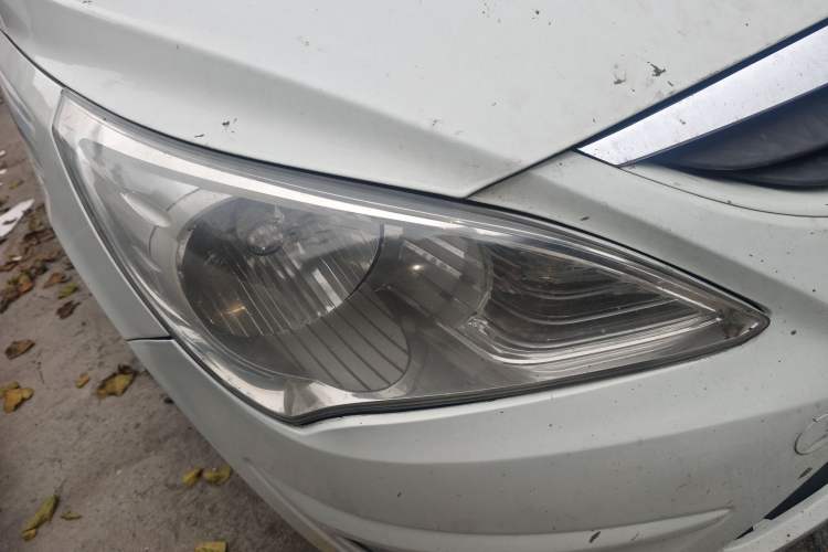 Used Hyundai Verna (older generation) 2010 Sedan 1.4L Manual Comfort GS
