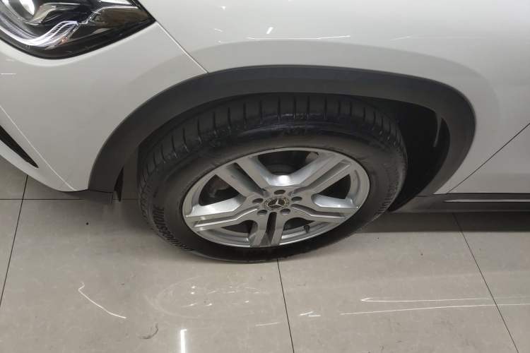 Used Mercedes-Benz GLA 2023 Facelifted GLA 200 Exterior 4