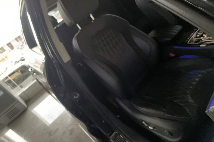 Used Hongqi HS5 2022 2.0T Smart Connect Flagship Edition