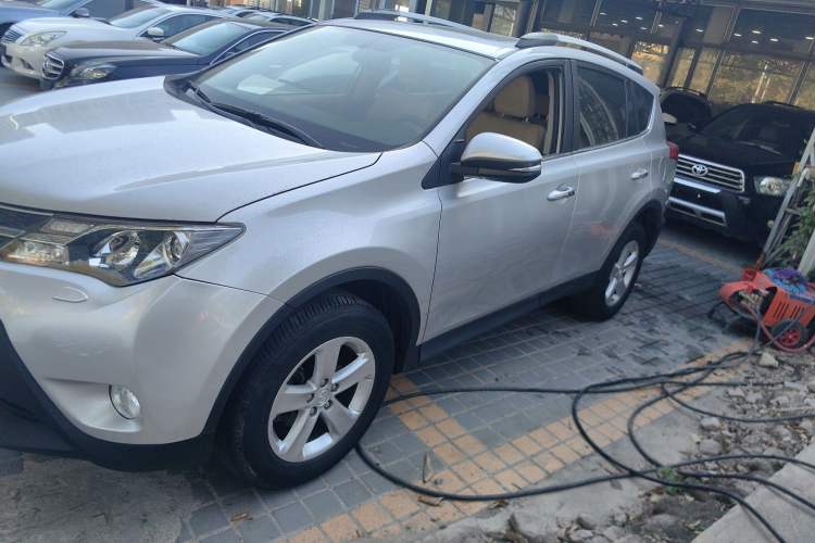 Used Toyota RAV4 2013 2.5L Automatic 4x4 Elite Edition
