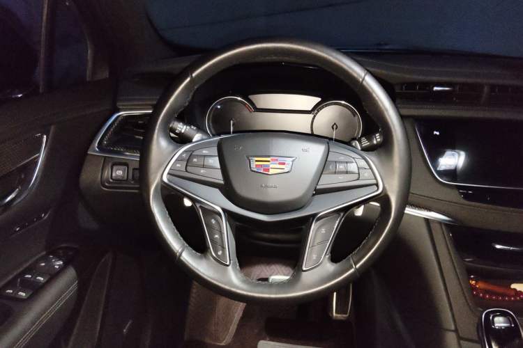Used Cadillac XT5 2024 2.0T All-Wheel-Drive Luxury Version (Hummingbird Edition) Steering Wheel