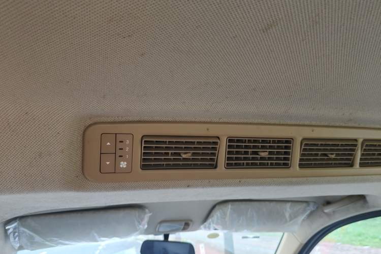 Used Wuling Hongguang V 2022 1.5L Enjoy Edition Hydraulic Power Steering LAR