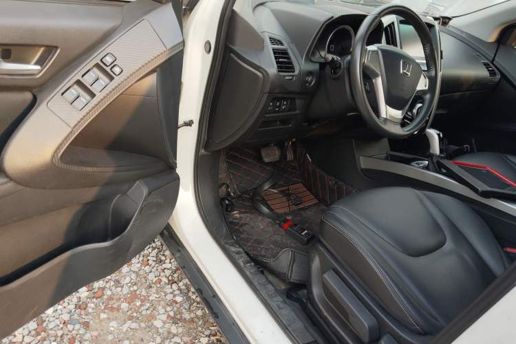 Used Luxgen U6 SUV 2015 1.8T Fashion Edition
