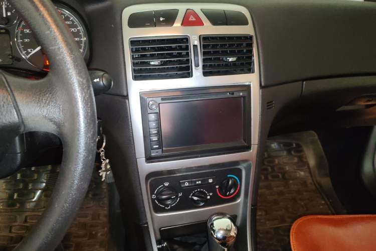 Used Peugeot 307 2006 2.0L Automatic Drive Version
