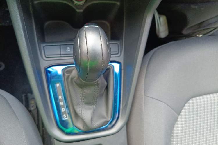 Used Volkswagen Santana 2021 1.5L Automatic Fashion Edition Gear Lever