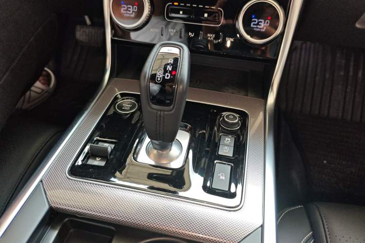 Used Jaguar XEL 2021 2.0T 250 PS R-DYNAMIC S Advanced Sport Edition Gear Lever