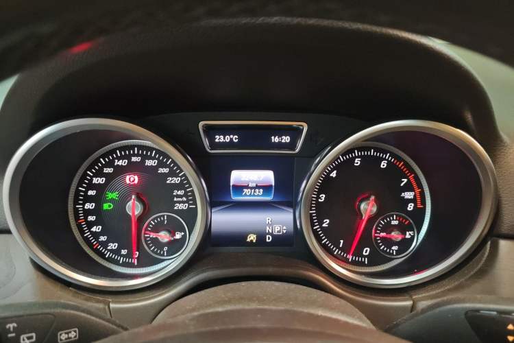 Used Mercedes-Benz GLE 2016 GLE 320 4MATIC Dynamic Edition Instrument Cluster