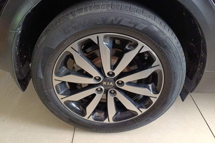 Used Kia KX5 2017 1.6T Automatic Two-Wheel Drive 15th Anniversary Special Edition DLX
