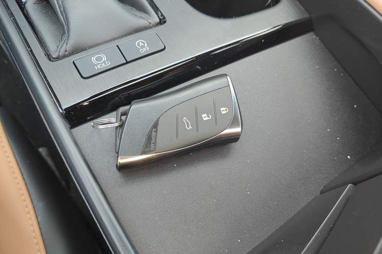 Used Lexus ES 2022 200 Excellence Edition