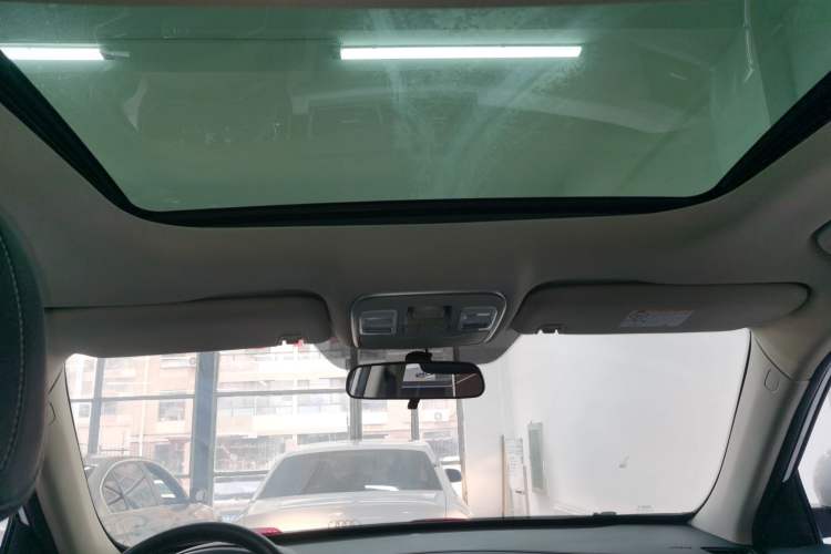 Used Geely Auto Emgrand X7 Sport 2016 1.8TD Automatic Smart Connectivity Version Headliner