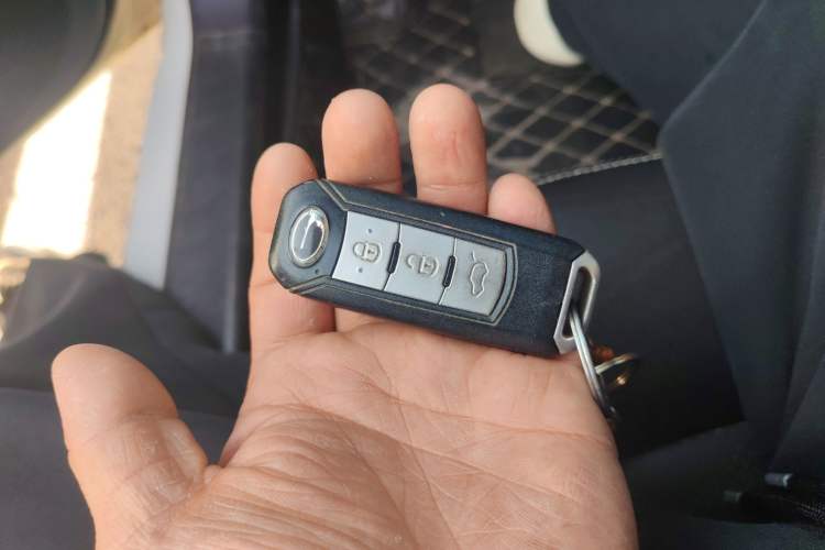 Used GAC Trumpchi GA6 2016 235T DCT Elite Edition Vehicle Key