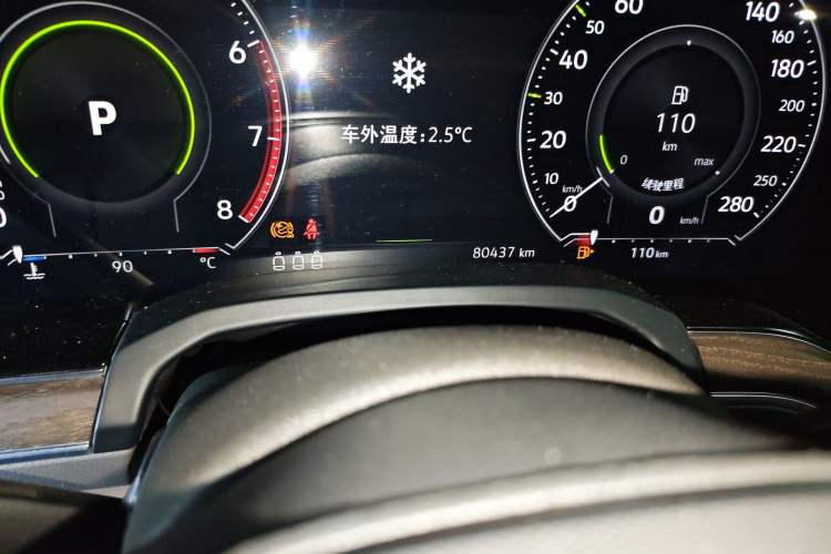 Used Volkswagen Touareg 2022 2.0 TSI RuiShang Edition Odometer Close Up