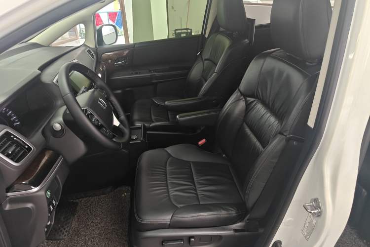 Used Honda Odyssey 2015 2.4L Smart Edition Left Front Seat